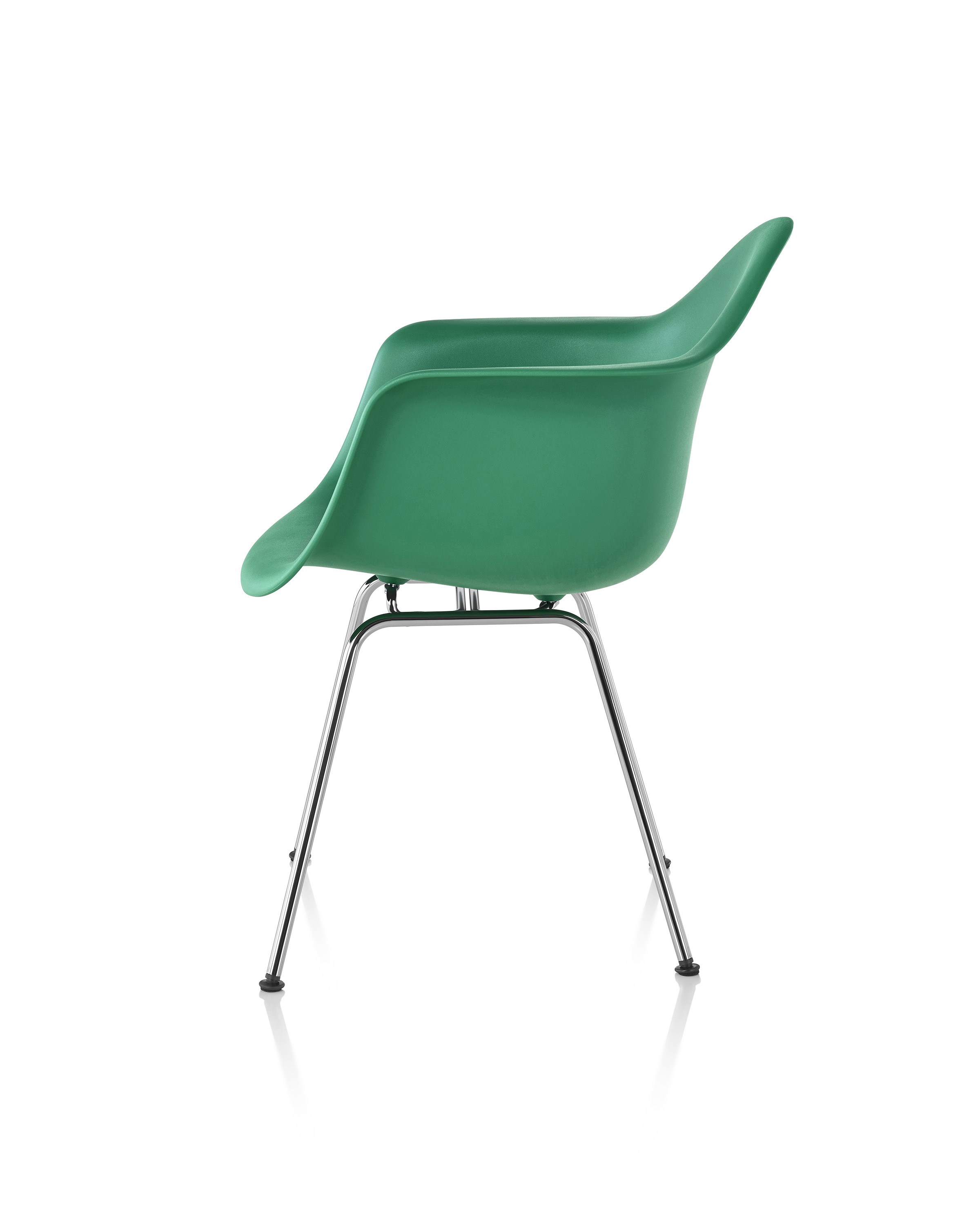 乐竞平台 - 坐具|休闲椅|办公家具|设计师家具|伊姆斯®塑料扶手椅